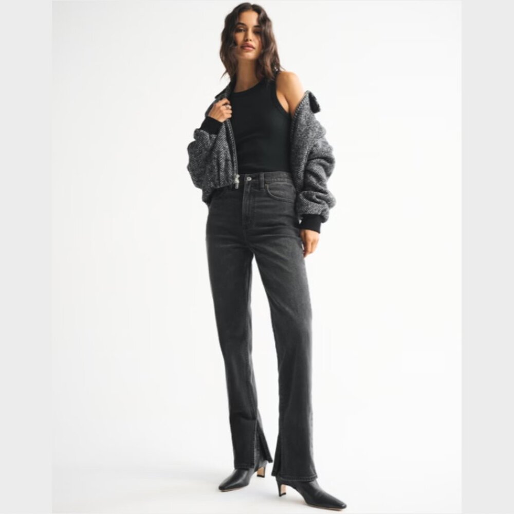 Abercrombie & Fitch Black Petite '90s Straight Curve Love Ultra High Rise-27/4XS